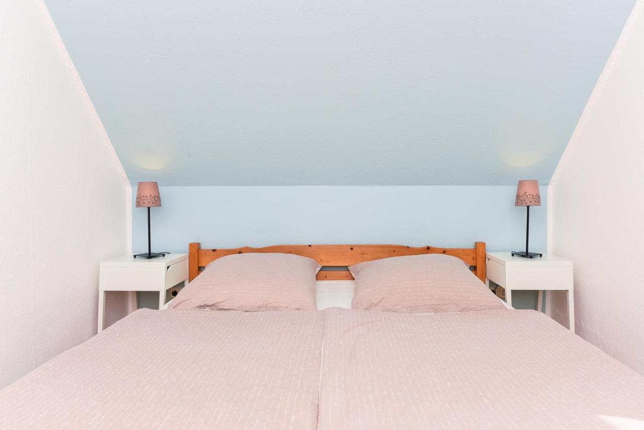 Ferienwohnungen Im Haus Lieblingskoje Neuharlingersiel Extérieur photo